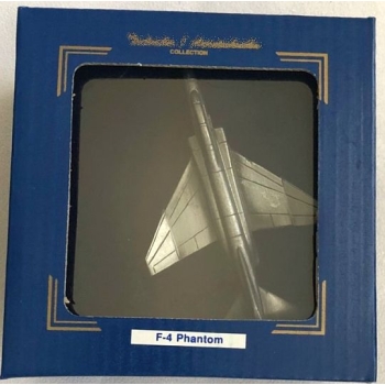 F-4 PHANTOM na statywie podstawie (id: 159)